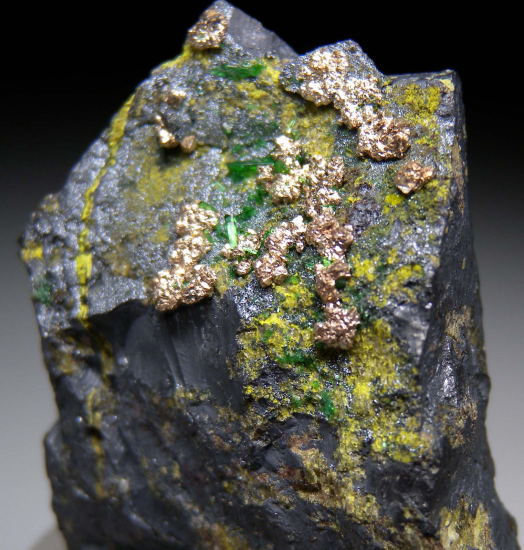 Silver, Zincolivenite, Ferrilotharmeyerite from Tsumeb, Namibia [db_pics/pics/p516b.jpg]