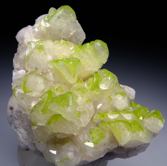 Calcite with Duftite from Tsumeb, Namibia [db_pics/pics/p524b.jpg]