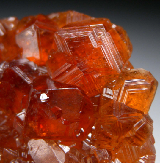 Grossular from Jeffrey Mine, Asbestos, Quebec, Canada [db_pics/pics/p536c.jpg]