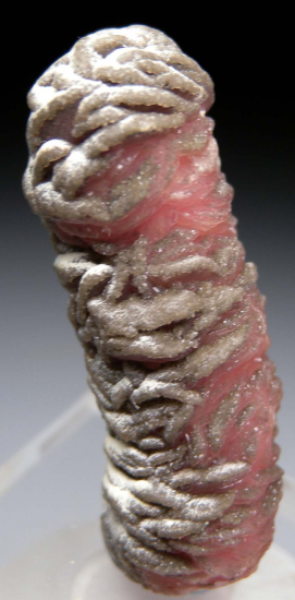 Rhodochrosite stalactite from Capillitas Mine, Catamarca Prov., Argentina [db_pics/pics/p538c.jpg]