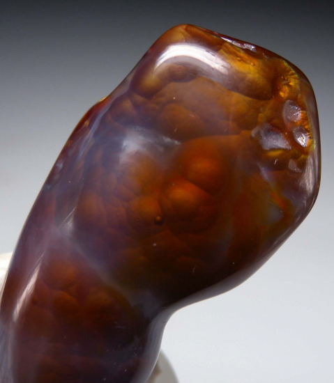 Quartz var. Fire Agate from Deer Creek Fire Agate Mine, Graham County, Arizona, USA [db_pics/pics/p576d.jpg]