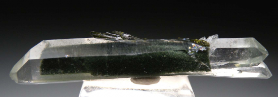 Quartz with Epidote from Kharan, Balochistan, Pakistan [db_pics/pics/p612d.jpg]