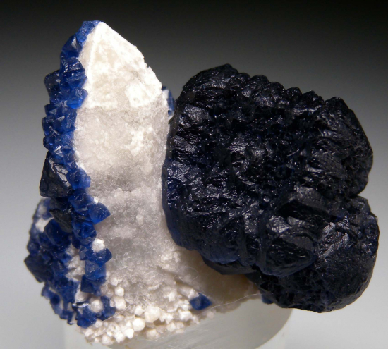 Fluorite with Quartz from Huanggang Mine Inner Mongolia, China [db_pics/pics/p648a.jpg]