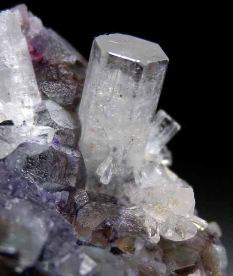 Goshenite on Fluorite from Erongo Mtns., Namibia [db_pics/pics/p720c.jpg]