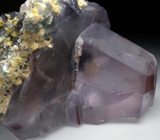 Fluorite, Schorl, Muscovite from Erongo Mtns., Namibia [db_pics/pics/p727c.jpg]