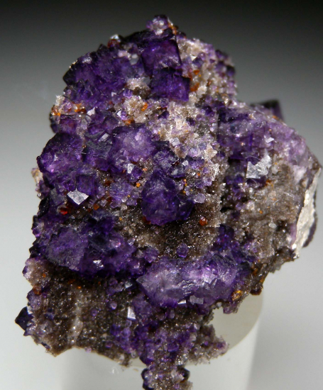 Fluorite with Sphalerite from Cave-in-Rock, Hardin Co., Illinois, USA [db_pics/pics/p731b.jpg]