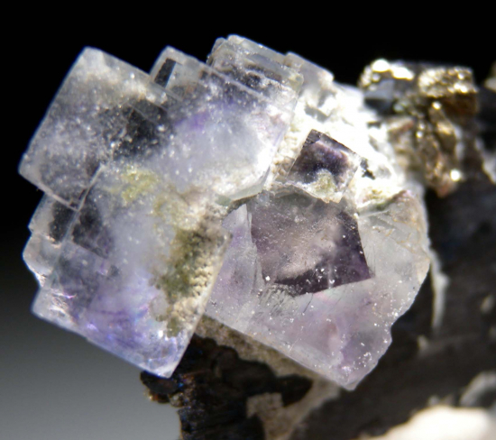 Fluorite on Ferberite from Yaogangxian Mine, Hunan, China [db_pics/pics/p754d.jpg]
