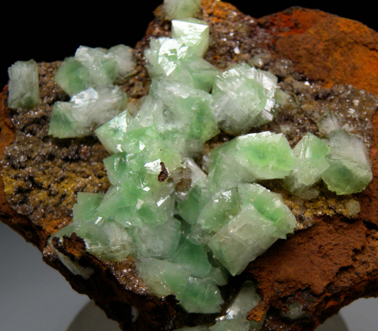 Cuprian Adamite from Mina Oujela, Mapimi, Durango, Mexico [db_pics/pics/p763d.jpg]