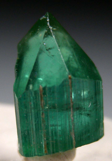 Tourmaline from Mt. Apatite, Auburne, Maine, USA [db_pics/pics/p764a.jpg]