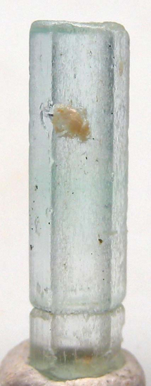Aquamarine from Gem Pit, Newry, Oxford Co., Maine, USA [db_pics/pics/p767a.jpg]