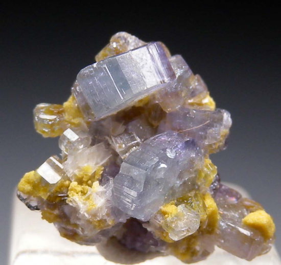 Apatite with Bertrandite from Plain Jane Pocket, Emmons Quarry, Greenwood, Oxford Co., Maine, USA [db_pics/pics/p773a.jpg]