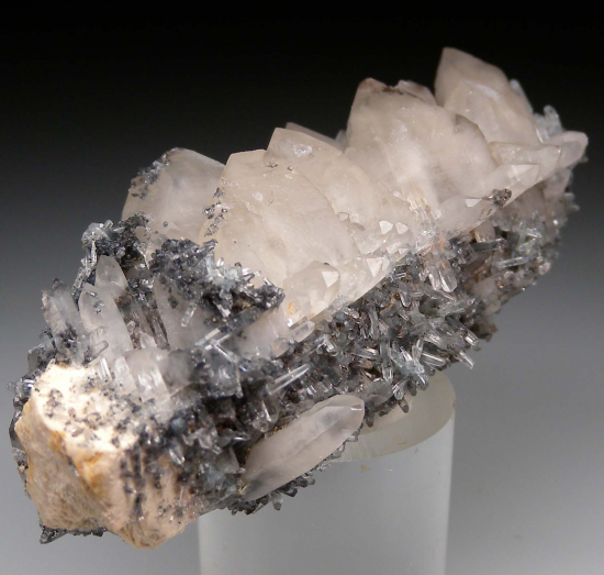 'Gitter' Quartz on Feldspar from Erongo Region, Namibia [db_pics/pics/p833c.jpg]