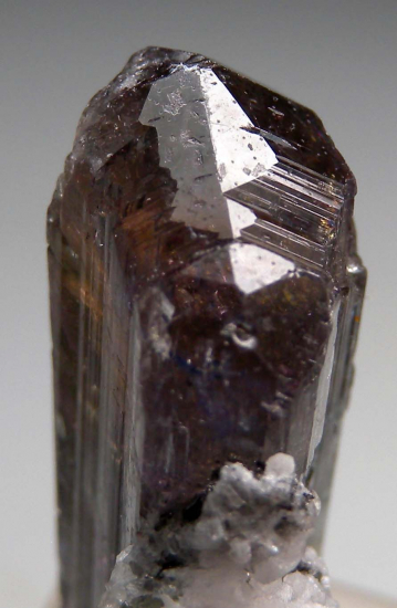 Calcite on Tanzanite (DT) from Merelani Hills, Arusha, Tanzania [db_pics/pics/p841e.jpg]