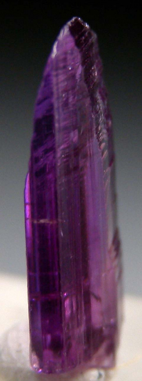 Tanzanite (pink!) from Merelani Hills, Arusha, Tanzania [db_pics/pics/p855b.jpg]