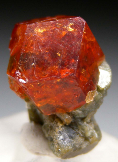 Grossular on Diopside from Mt. Belvidere, Eden Mills, Vermont, USA [db_pics/pics/p882b.jpg]
