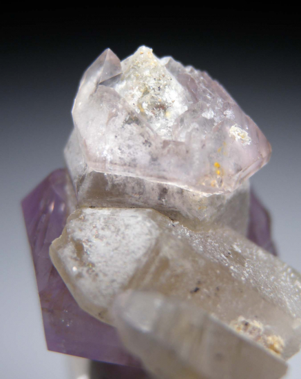 Amethyst from Mono Lake area, Mono Co., California, USA [db_pics/pics/p892d.jpg]