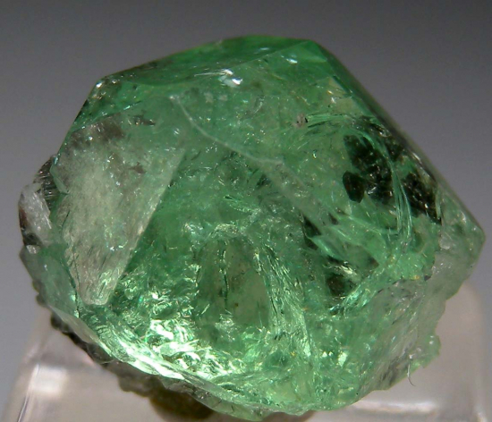 Tsavorite from Merelani Hills, Arusha, Tanzania [db_pics/pics/p930e.jpg]