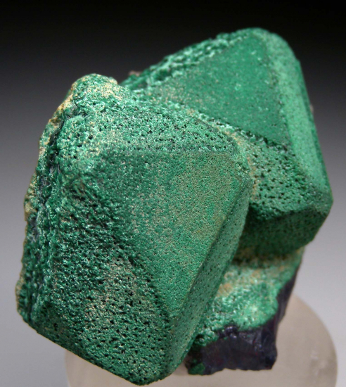 Malachite on Cuprite from Onganja Mine, Khomas, Namibia [db_pics/pics/p975c.jpg]