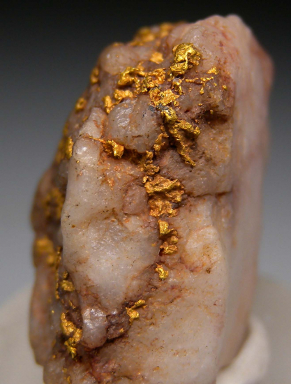 Gold from Nullagine, Western Australia, Australia [db_pics/pics/r129b.jpg]