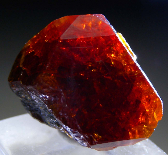 Microlite from Macoa, Alto Ligonha Pegmatite Field, Zambezia Prov., Mozambique [db_pics/pics/r143c.jpg]