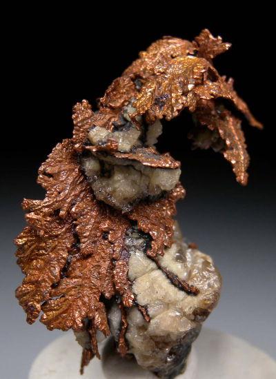 Copper from Tsumeb, Namibia [db_pics/pics/r151b.jpg]