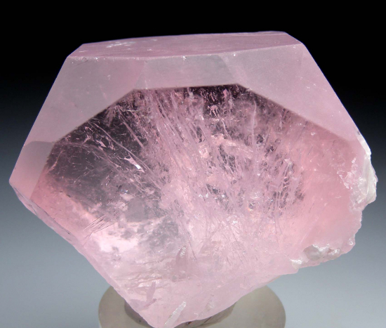 Morganite from Nuristan, Afghanistan [db_pics/pics/r181a.jpg]