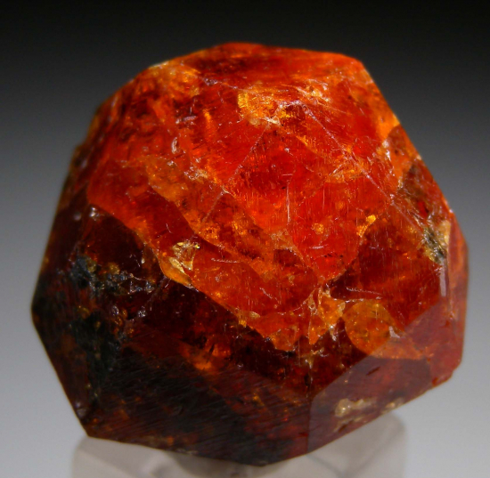 Spessartine from Nani, Loliondo, Tanzania [db_pics/pics/r186b.jpg]
