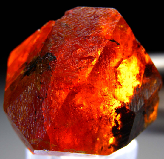 Spessartine from Nani, Loliondo, Tanzania [db_pics/pics/r186c.jpg]