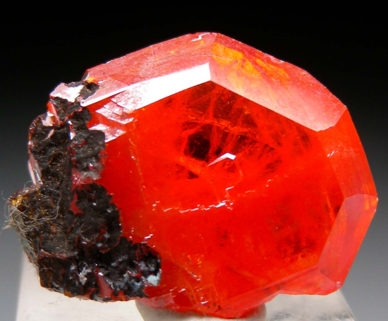 Wulfenite from Red Cloud Mine, La Paz Co., Arizona, USA [db_pics/pics/r221a.jpg]