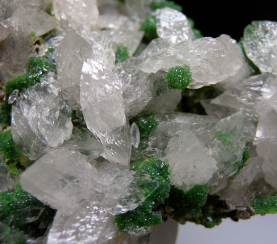 Calcite on Conichalcite from Mina Ojuela, Mapimi, Durango, Mexico [db_pics/pics/r233e.jpg]