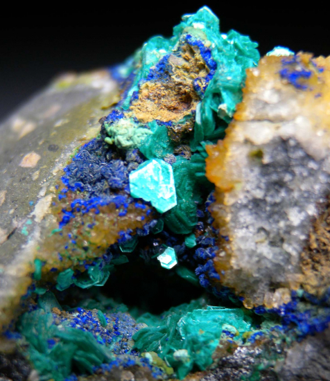 Chalcophyllite from El Teniente Mine, Rancagua, Cachapoal Province, O'Higgins, Chile [db_pics/pics/r391e.jpg]