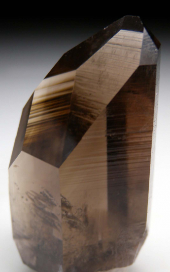 Smokey Quartz from USA [db_pics/pics/r405b.jpg]