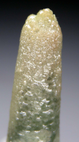 Smithsonite stalactite from Tsumeb, Namibia [db_pics/pics/r428c.jpg]