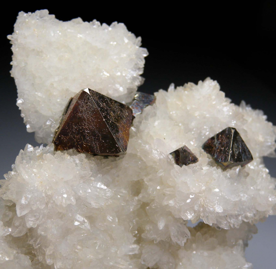Pyrite on Quartz casts after Fluorite from Quiruvilca Mine, La Libertad, Peru [db_pics/pics/r434c.jpg]