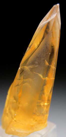 Calcite from Butterfly Twin Pocket, Malmberget, Norrbotten Co., Sweden [db_pics/pics/r441c.jpg]