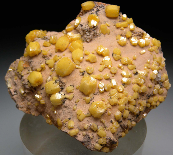 Pyromorphite from Mount Isa, Queensland, Australia [db_pics/pics/r453a.jpg]
