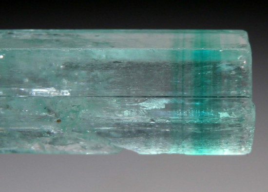 Green Beryl from Nasarawa Egon, Nasarawa, Nigeria [db_pics/pics/r518f.jpg]