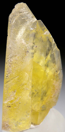 Montebrasite from Minas Gerais, Brazil [db_pics/pics/r588d.jpg]