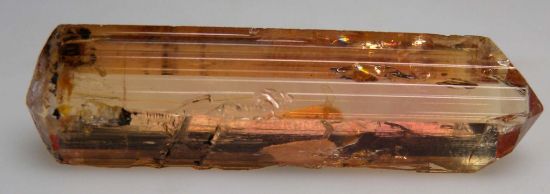 Topaz from Ouro Preto, Minas Gerais, Brazil [db_pics/pics/r605c.jpg]