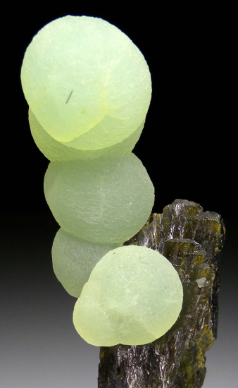Prehnite on Epidote from Djouga Diggings, Diakon, Kayes Region, Mali [db_pics/pics/r613c.jpg]