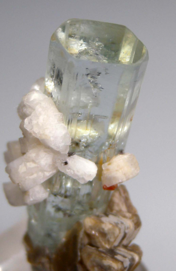 Aquamarine from San Diego Co., California, USA [db_pics/pics/r615c.jpg]