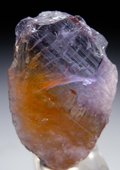 Magnesioaxinite from Merelani Hills, Arusha, Tanzania [db_pics/pics/r621b.jpg]