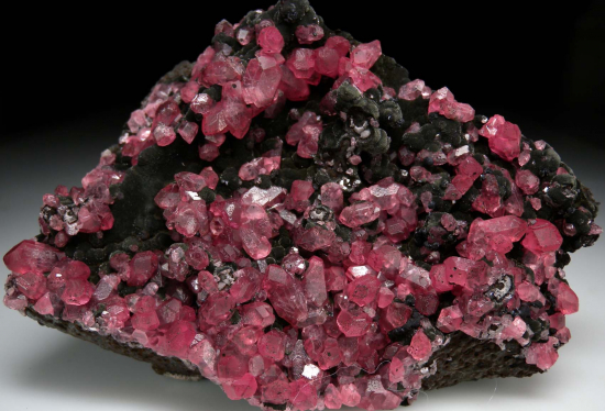 Rhodochrosite from Santa Eulalia, Chihuahua, Mexico [db_pics/pics/r637a.jpg]