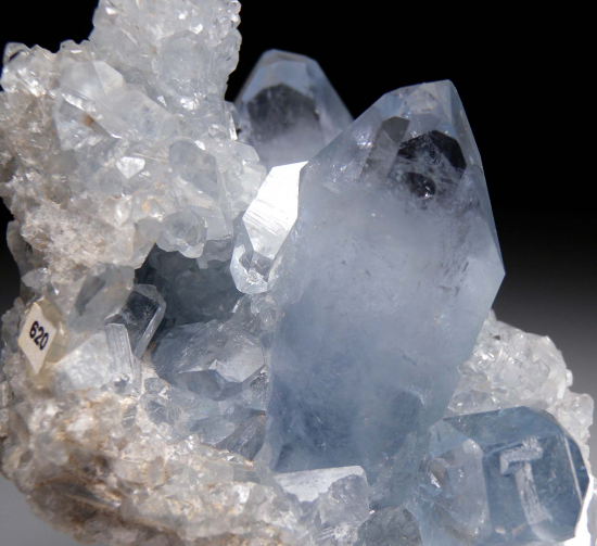 Celestite from Sakoany deposit, Mitsinjo District, Boeny, Madagascar [db_pics/pics/r657d.jpg]