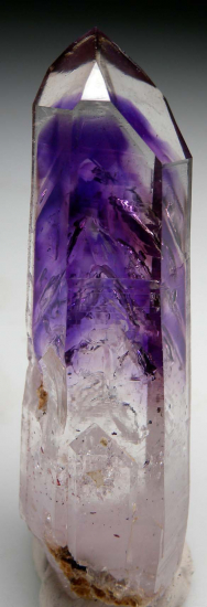Amethyst from Gobobseb Mtns., Brandberg area, Namibia [db_pics/pics/r663a.jpg]
