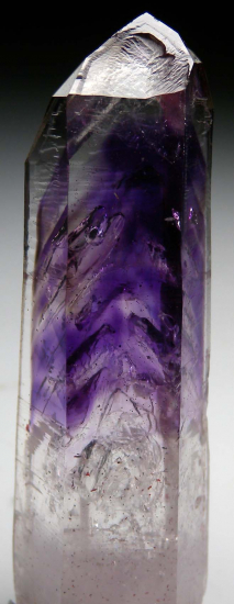 Amethyst from Gobobseb Mtns., Brandberg area, Namibia [db_pics/pics/r663b.jpg]