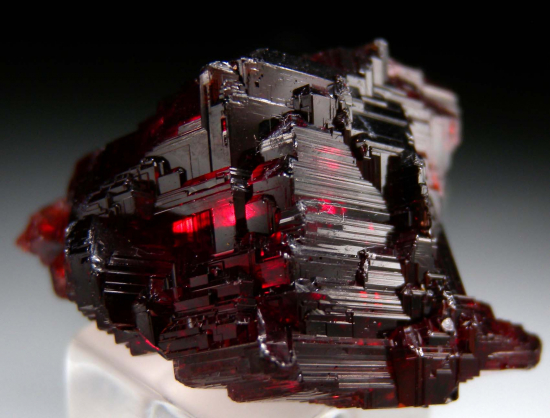 Spessartine from Navegador Mine, Minas Gerais, Brazil [db_pics/pics/r667c.jpg]