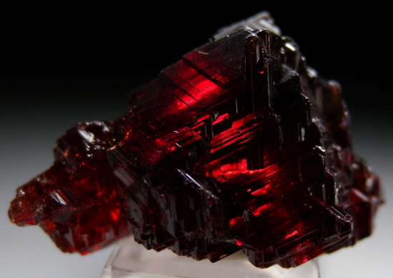 Spessartine from Navegador Mine, Minas Gerais, Brazil [db_pics/pics/r667e.jpg]