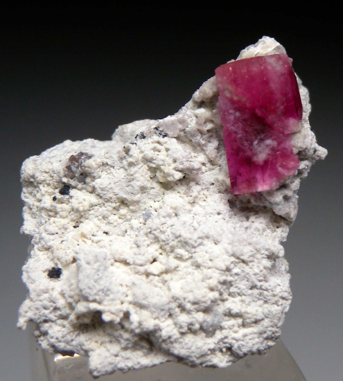 Red Beryl from Violet Claim, Wah Wah Mtns., Beaver Co., Utah, USA [db_pics/pics/r682a.jpg]