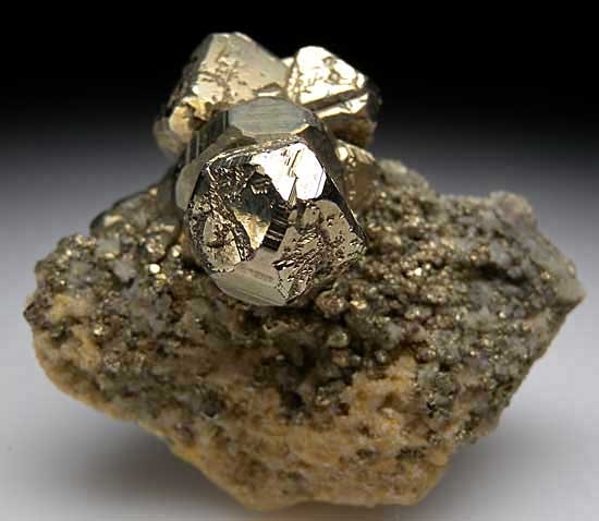 Pyrite from Huanzala, Peru [db_pics/pics/sa906a.jpg]